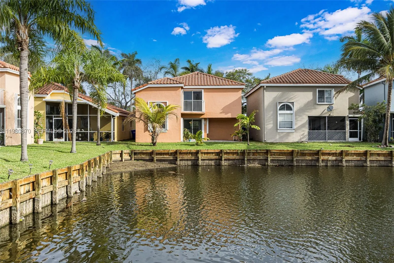 1550 N Trafalgar Cir, Hollywood FL 33020