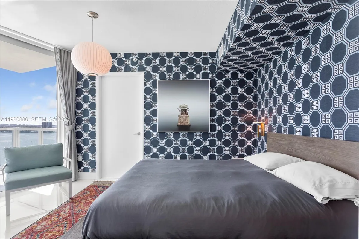 665 NE 25th St # 2102, Miami FL 33137