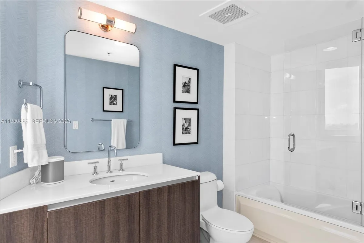 665 NE 25th St # 2102, Miami FL 33137