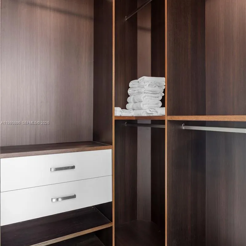 665 NE 25th St # 2102, Miami FL 33137