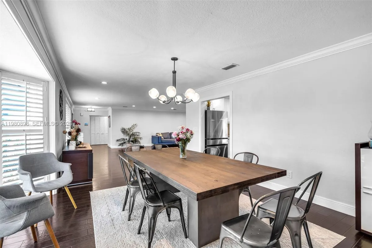 8700 SW 83rd Ct, Miami FL 33143