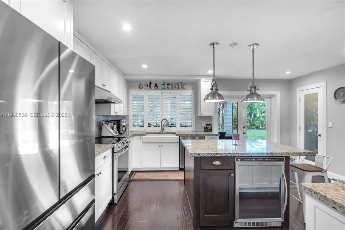 8700 SW 83rd Ct, Miami FL 33143