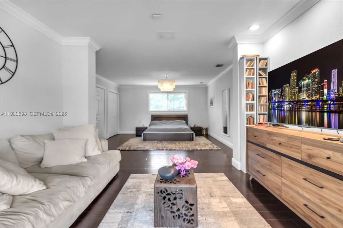 8700 SW 83rd Ct, Miami FL 33143