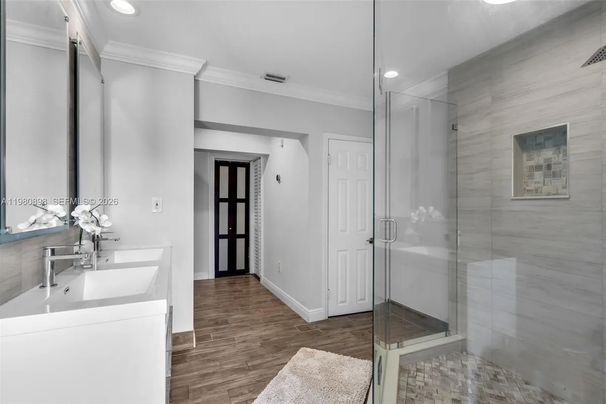 8700 SW 83rd Ct, Miami FL 33143