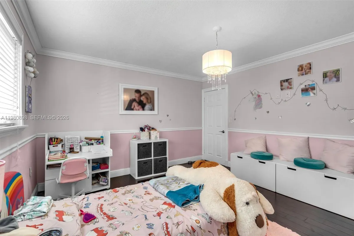 8700 SW 83rd Ct, Miami FL 33143