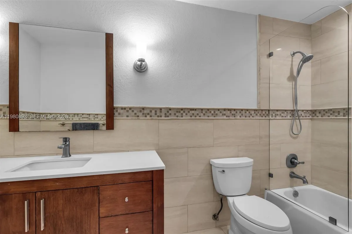 8700 SW 83rd Ct, Miami FL 33143