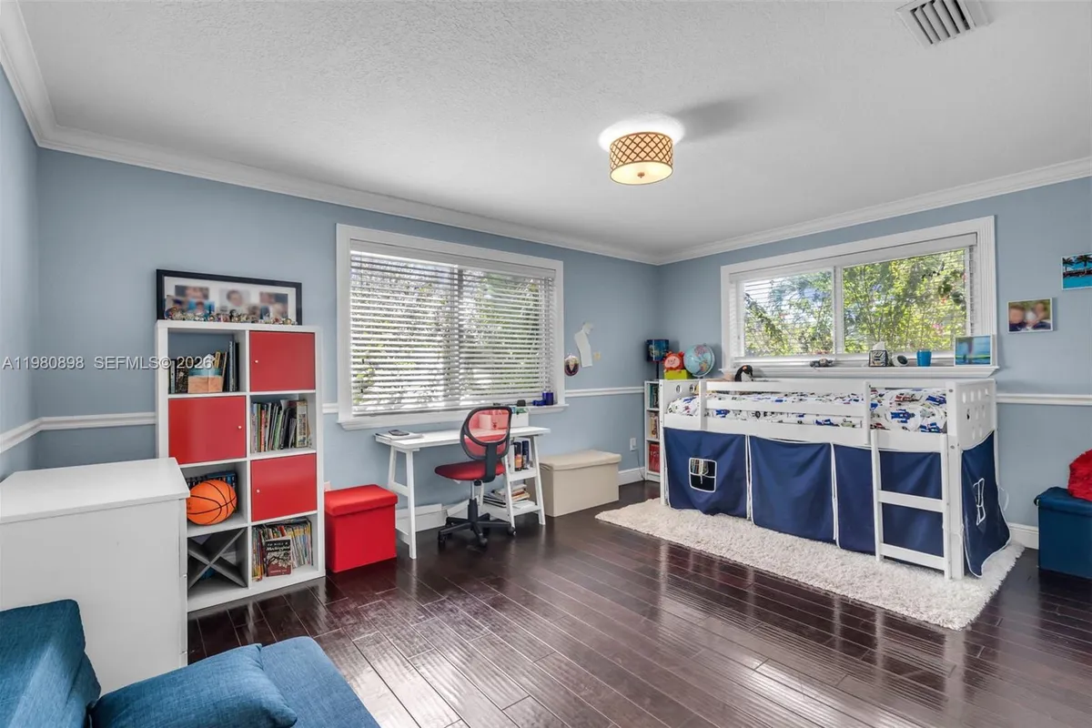 8700 SW 83rd Ct, Miami FL 33143