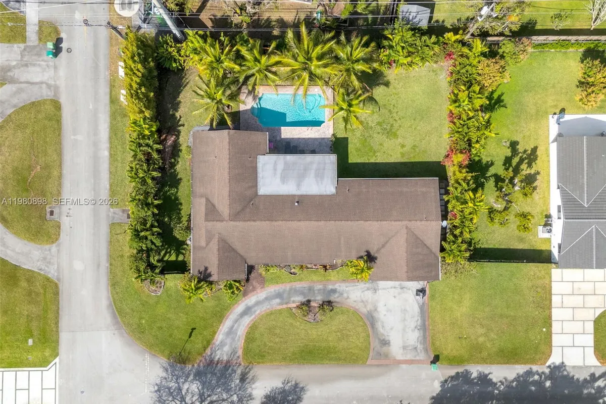 8700 SW 83rd Ct, Miami FL 33143