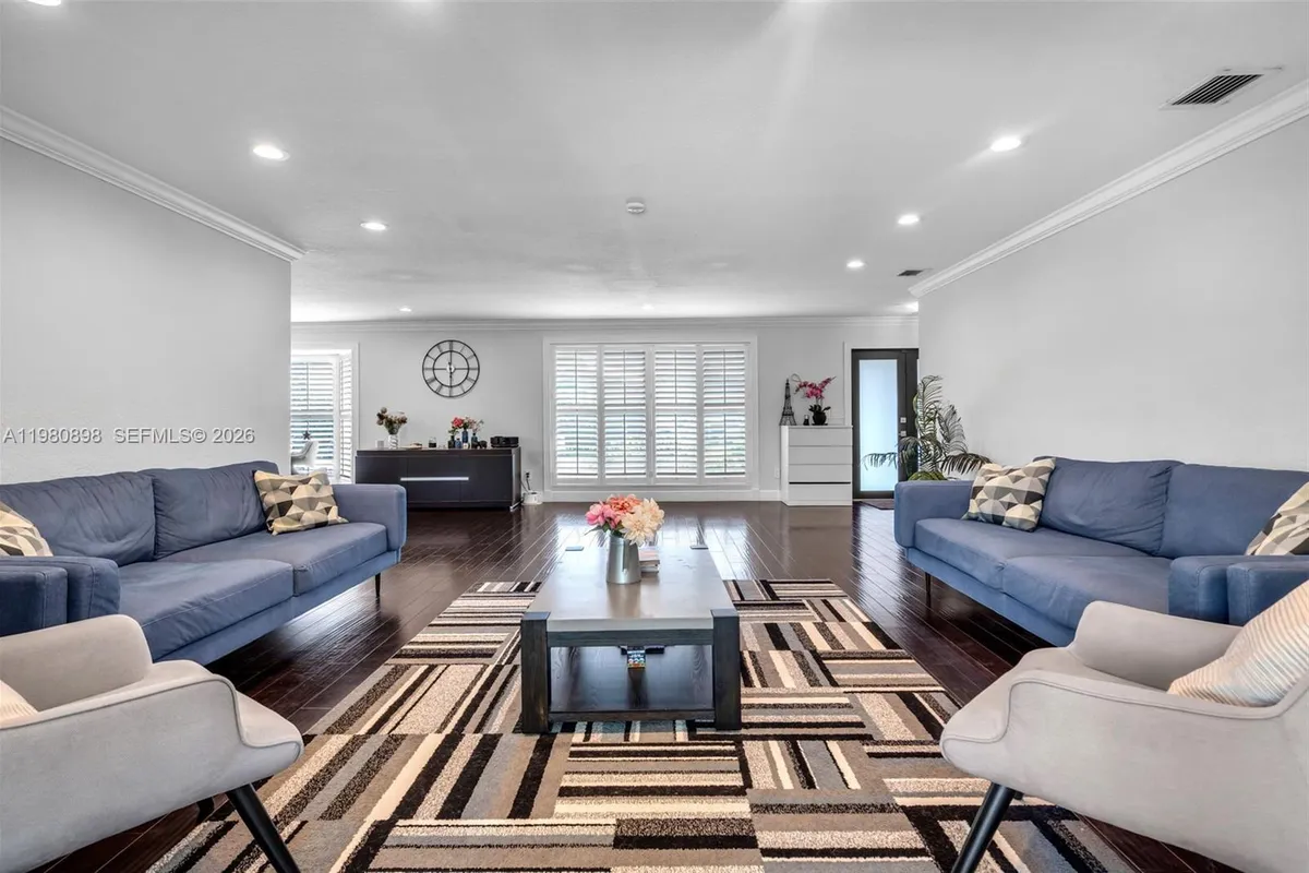 8700 SW 83rd Ct, Miami FL 33143