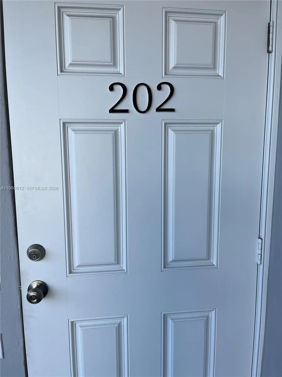 350 75th St # 202, Miami Beach FL 33141