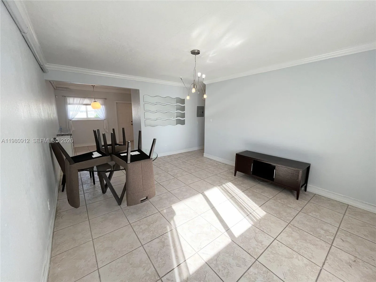 350 75th St # 202, Miami Beach FL 33141