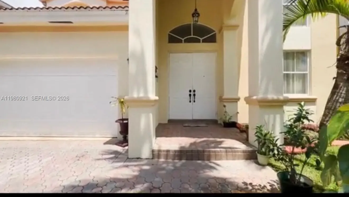 4 bedroom 3 bath for sale at 2313 SW 126th Ave, Miramar FL 33027