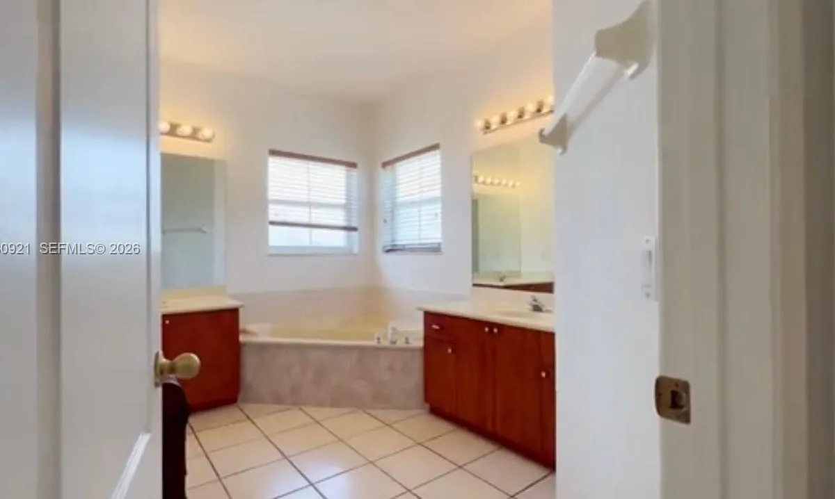 2313 SW 126th Ave, Miramar FL 33027