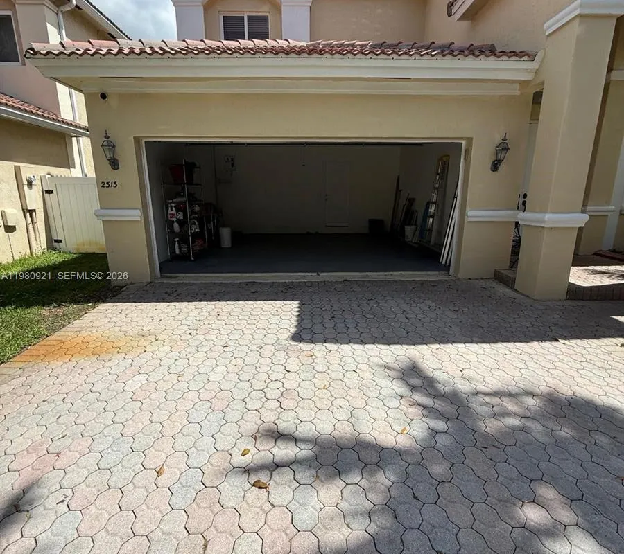 2313 SW 126th Ave, Miramar FL 33027