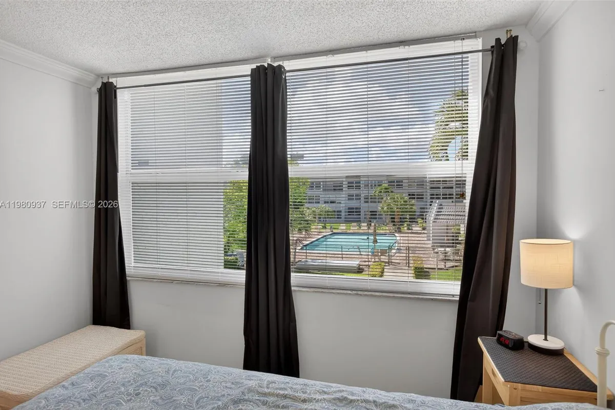 6600 Royal Palm Blvd # 207B, Margate FL 33063