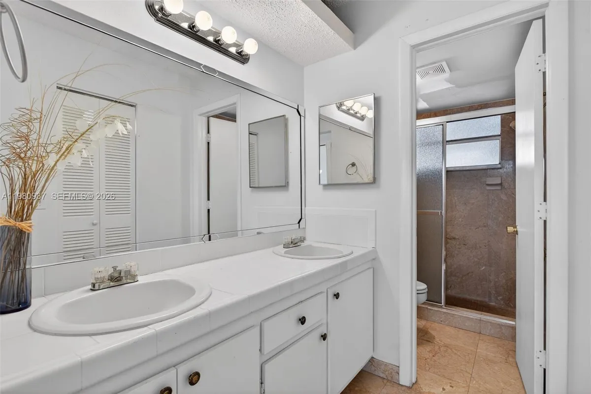 6600 Royal Palm Blvd # 207B, Margate FL 33063