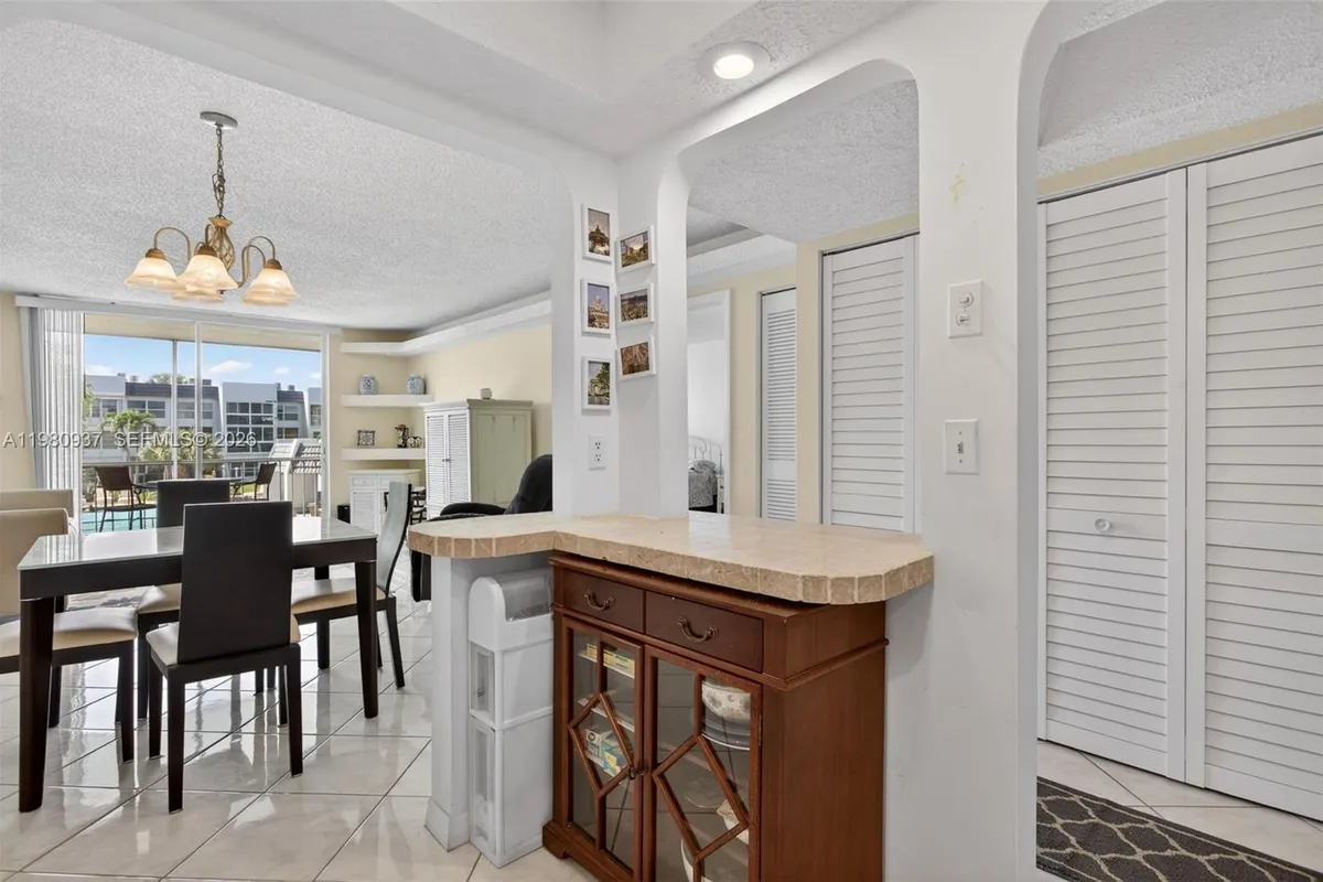 6600 Royal Palm Blvd # 207B, Margate FL 33063