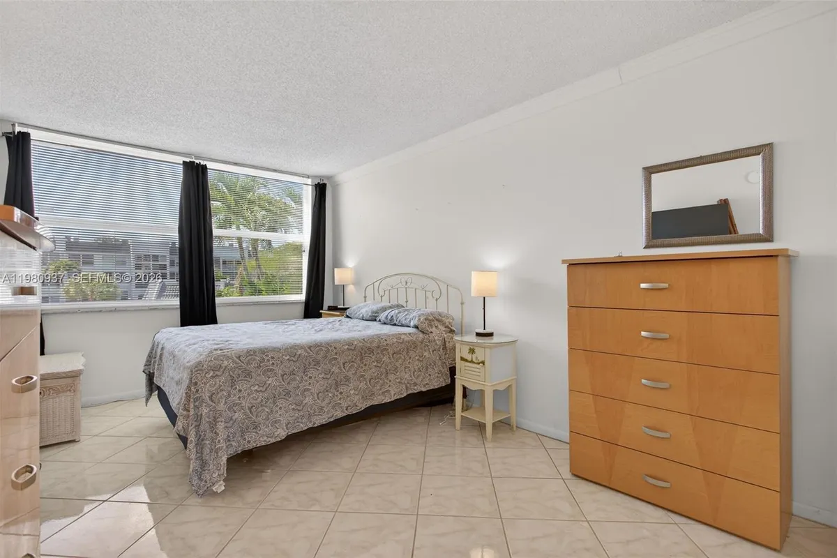 6600 Royal Palm Blvd # 207B, Margate FL 33063