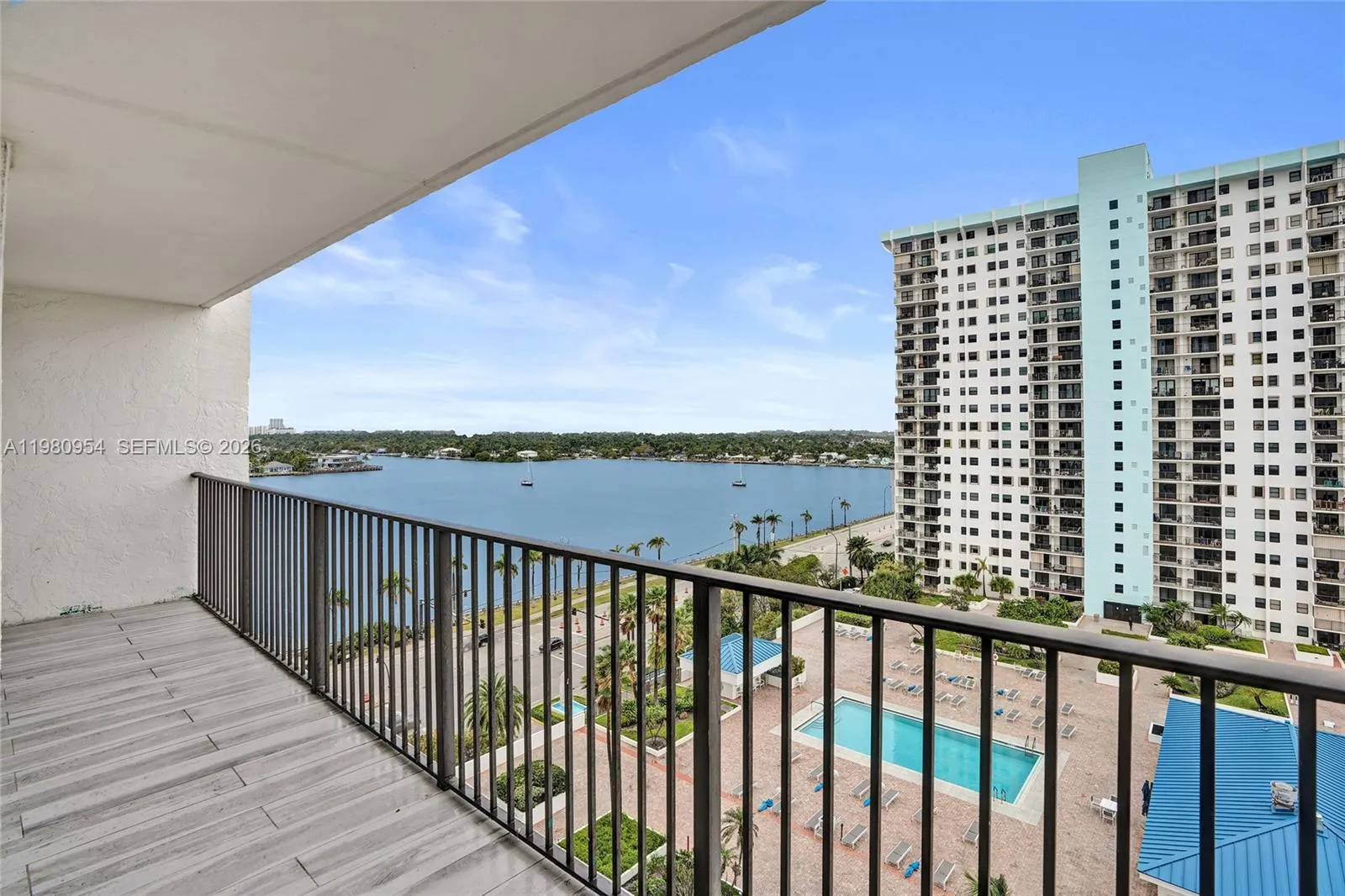 1201 S Ocean Dr # 1407S, Hollywood FL 33019