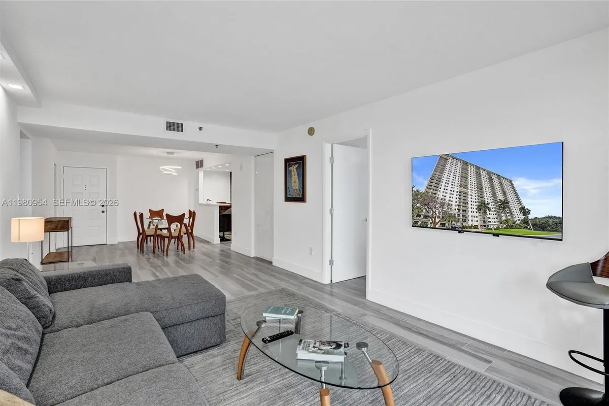 1201 S Ocean Dr # 1407S, Hollywood FL 33019