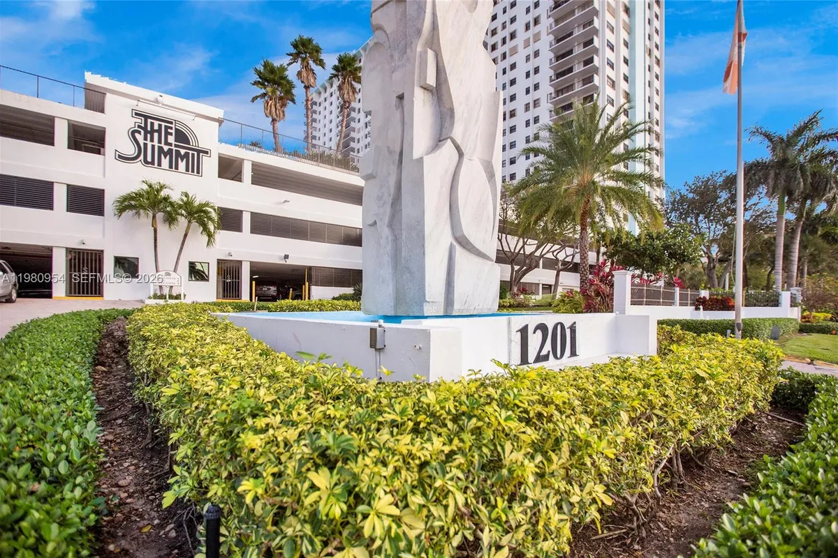 1201 S Ocean Dr # 1407S, Hollywood FL 33019