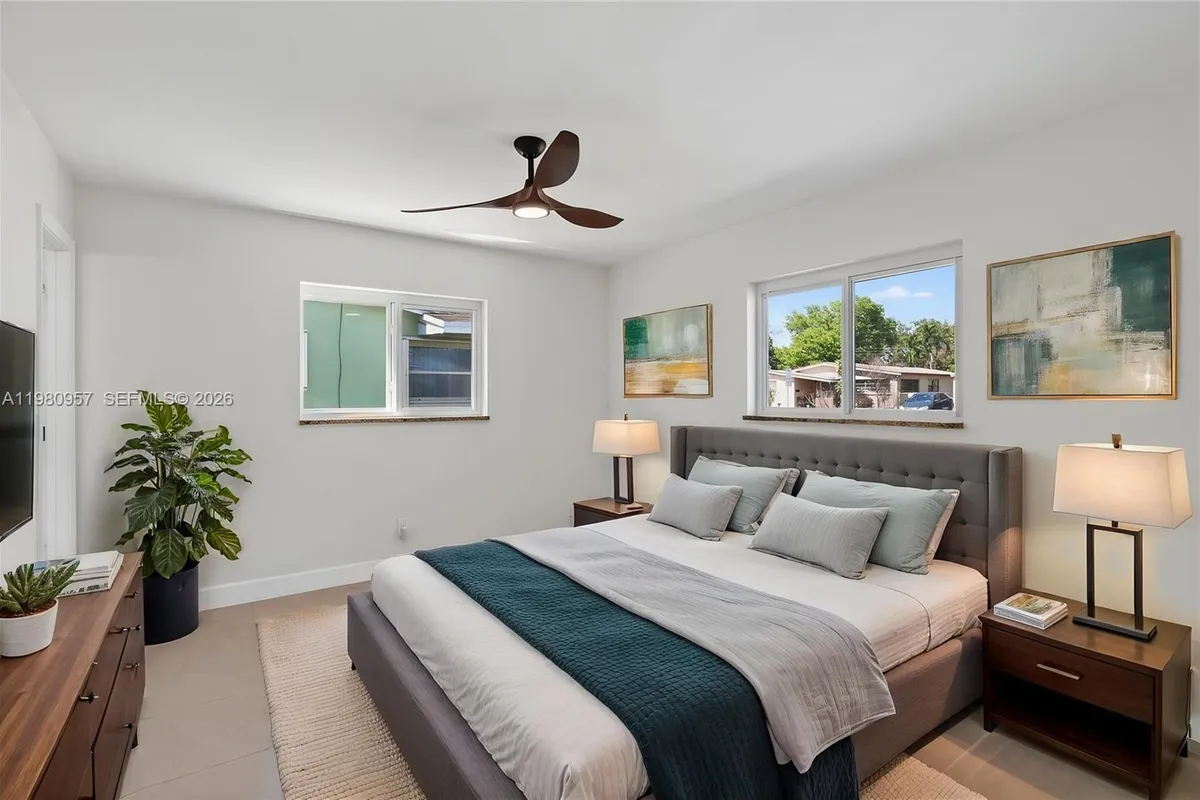 6740 Arthur St, Hollywood FL 33024