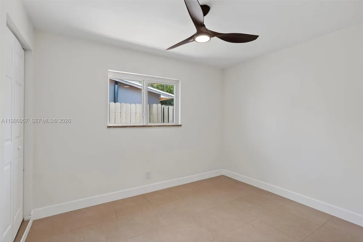 6740 Arthur St, Hollywood FL 33024