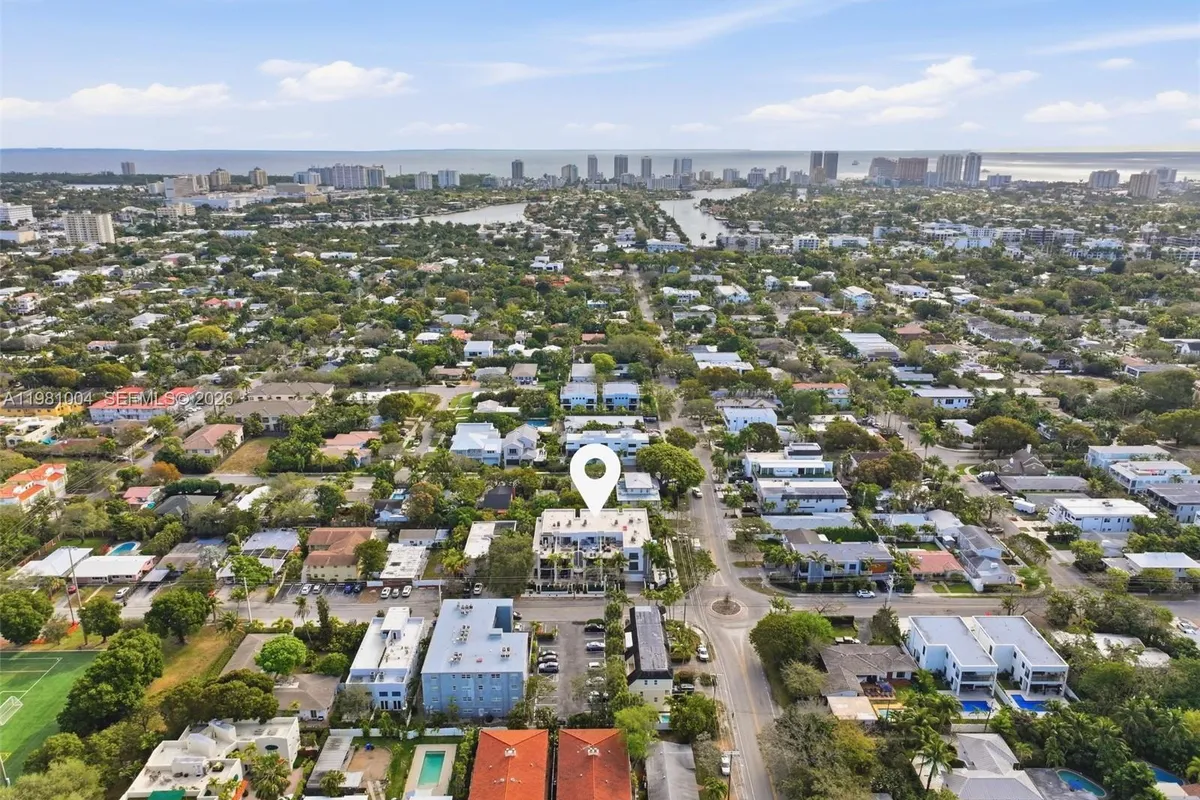 606 NE 14th Ave, Fort Lauderdale FL 33304