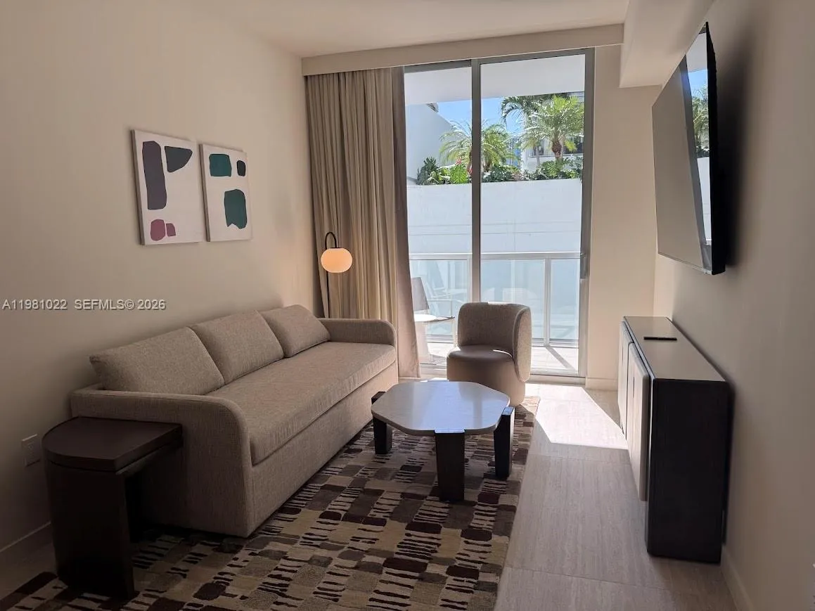 1611 SW 2nd Av # 306, Miami FL 33129