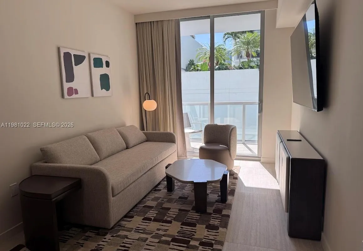 1611 SW 2nd Av # 306, Miami FL 33129