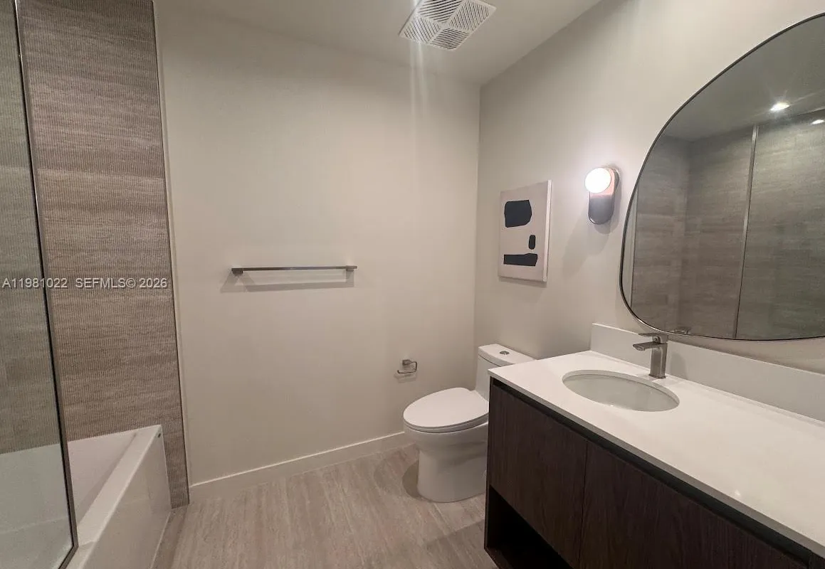 1611 SW 2nd Av # 306, Miami FL 33129