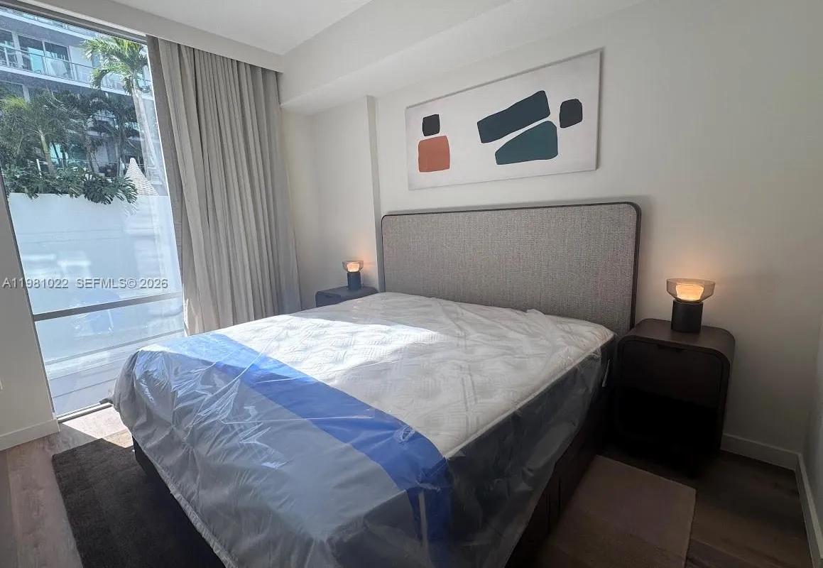 1611 SW 2nd Av # 306, Miami FL 33129