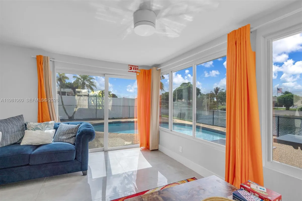 2227 NW 65th Ave, Margate FL 33063