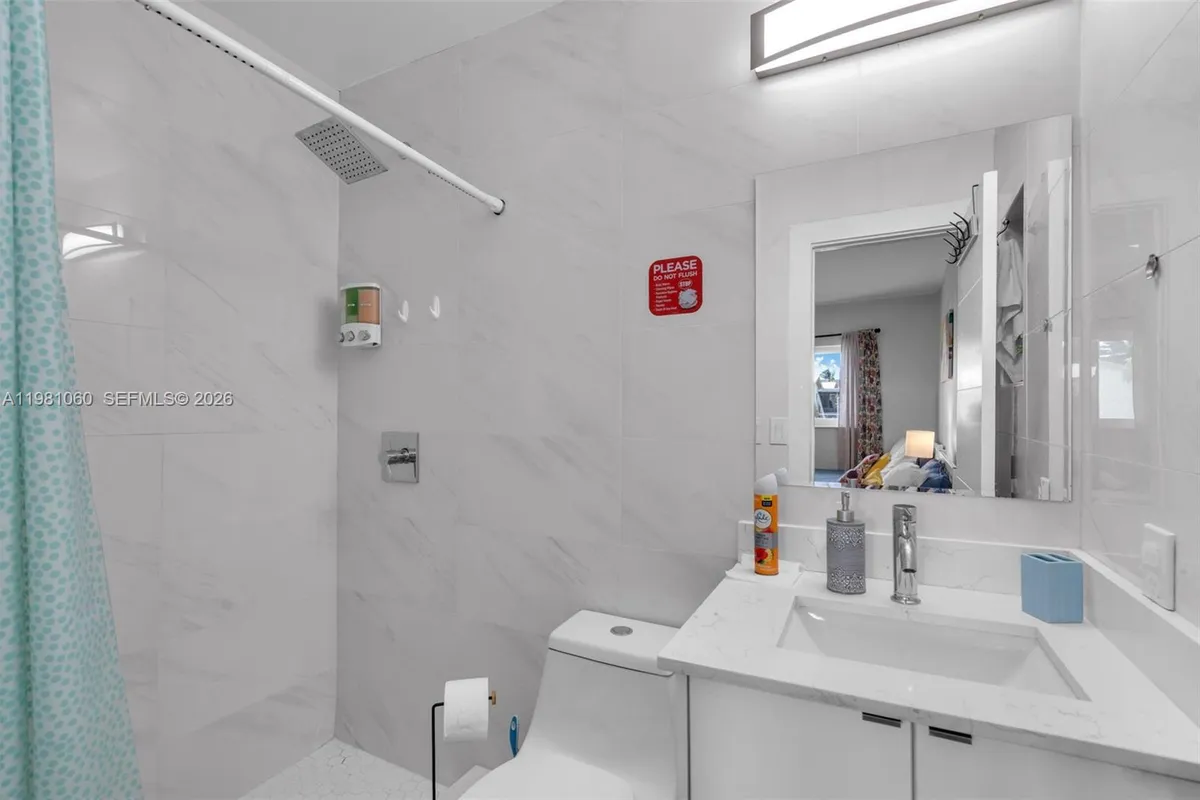 2227 NW 65th Ave, Margate FL 33063