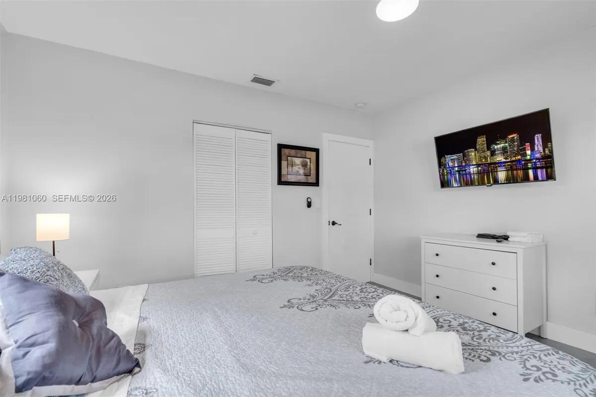 2227 NW 65th Ave, Margate FL 33063