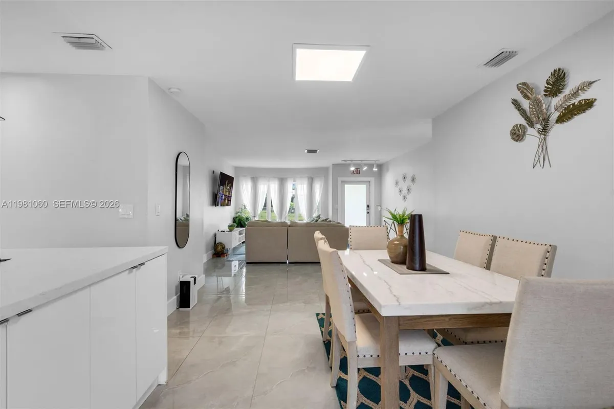 2227 NW 65th Ave, Margate FL 33063