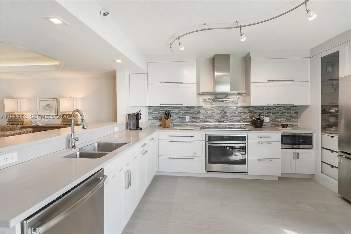 19670 Beach Rd # A404, Tequesta FL 33469