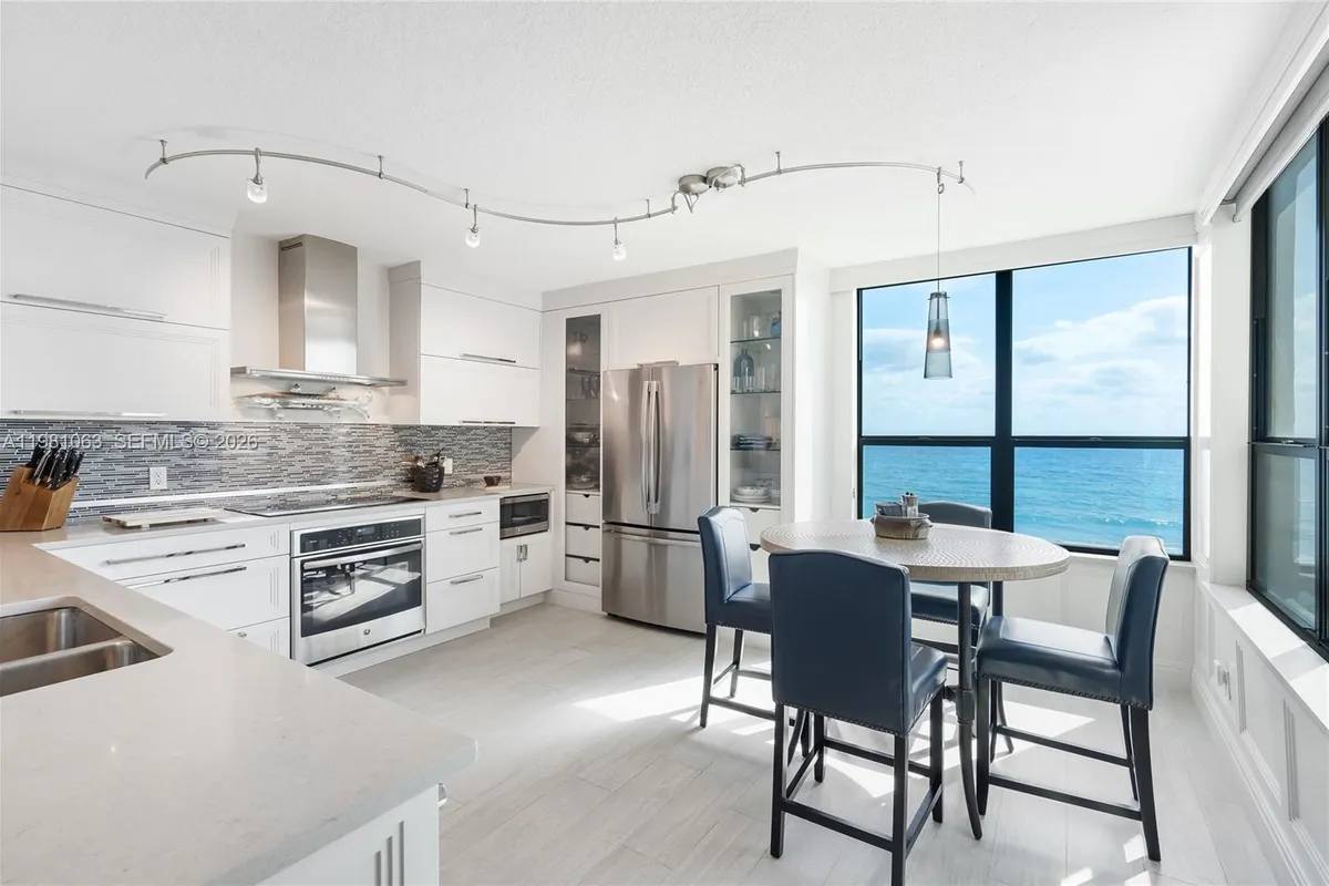 19670 Beach Rd # A404, Tequesta FL 33469