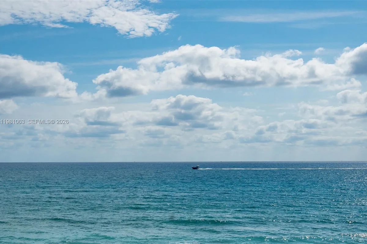 19670 Beach Rd # A404, Tequesta FL 33469