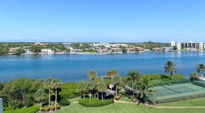 19670 Beach Rd # A404, Tequesta FL 33469