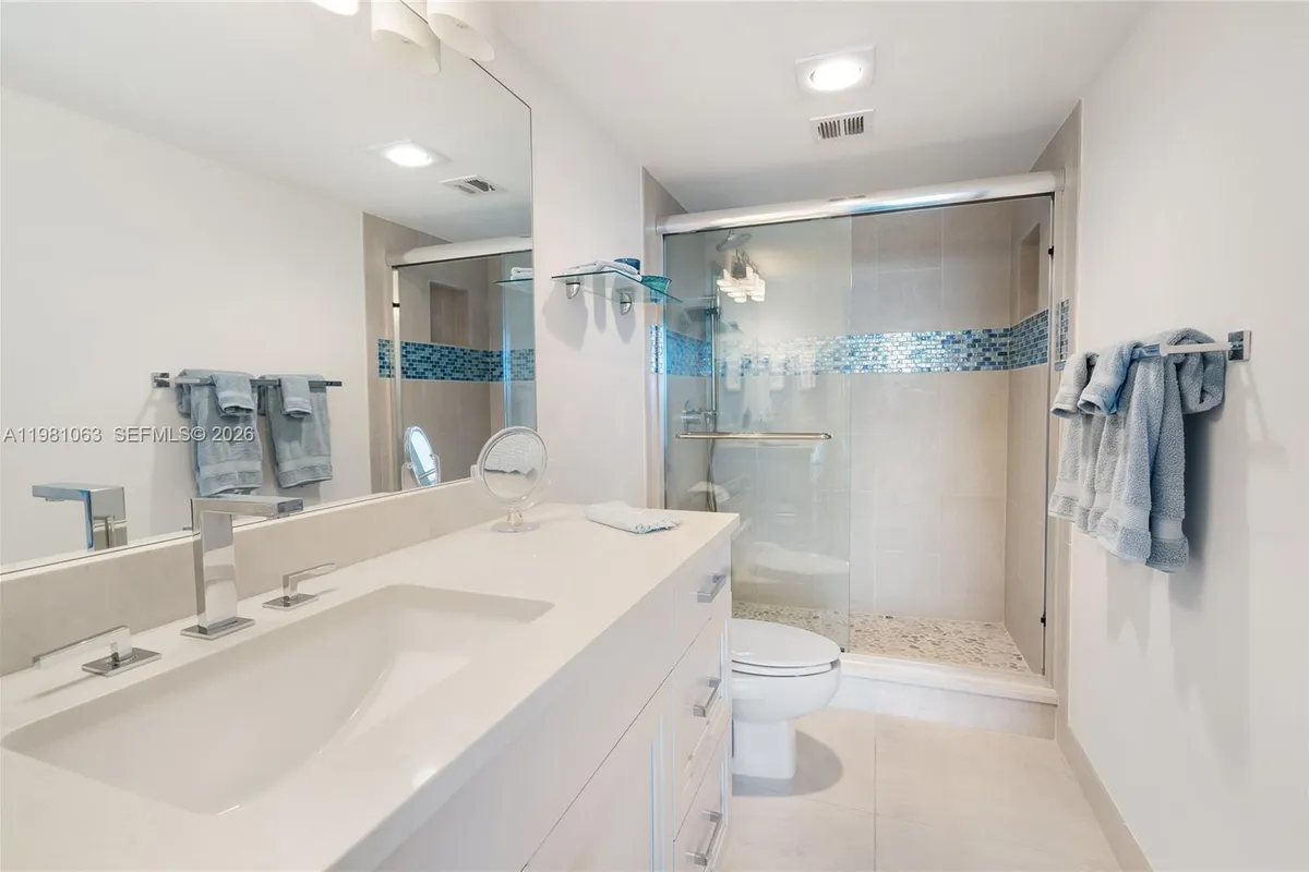 19670 Beach Rd # A404, Tequesta FL 33469