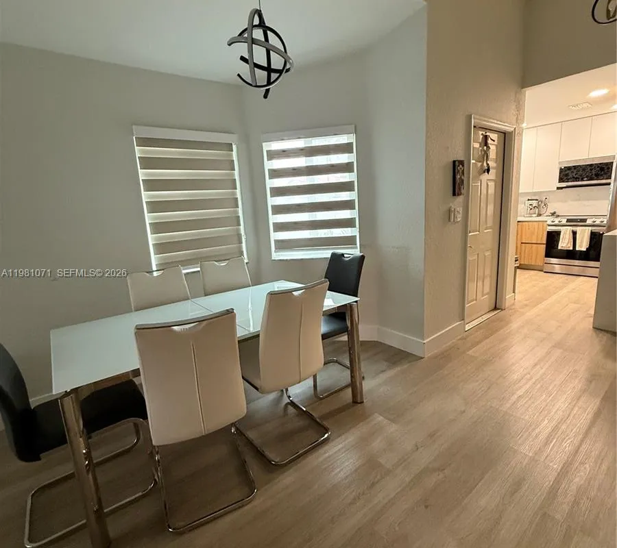 5121 NW 114th Ct, Doral FL 33178