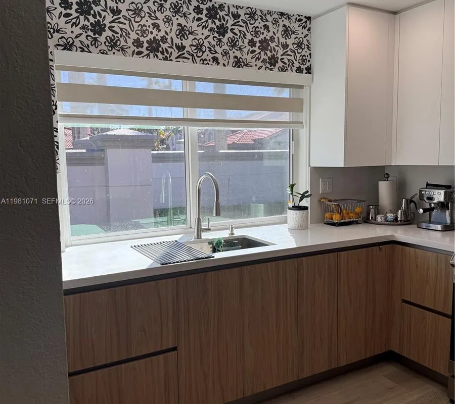 5121 NW 114th Ct, Doral FL 33178