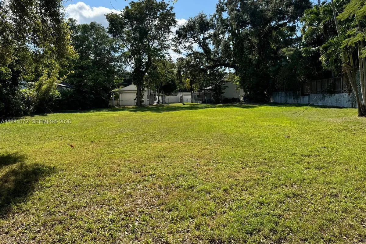 3528 Royal Palm Ave, Miami FL 33133