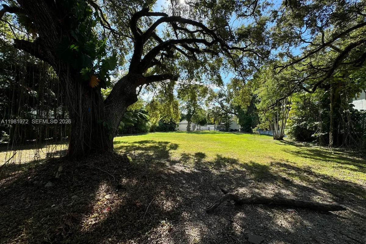 3528 Royal Palm Ave, Miami FL 33133