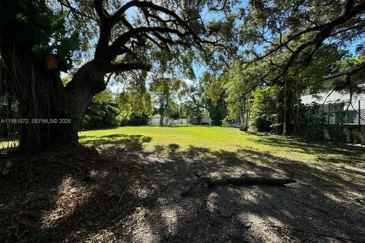 3528 Royal Palm Ave, Miami FL 33133