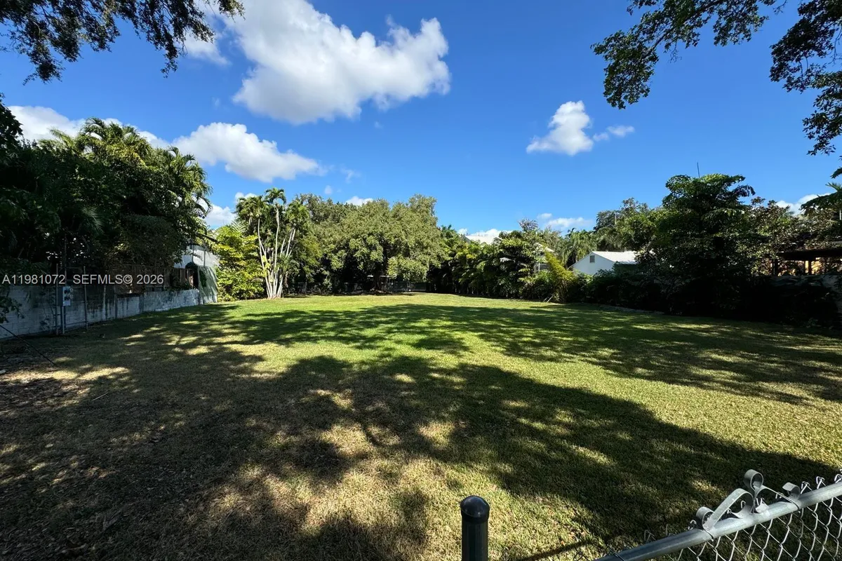 3528 Royal Palm Ave, Miami FL 33133