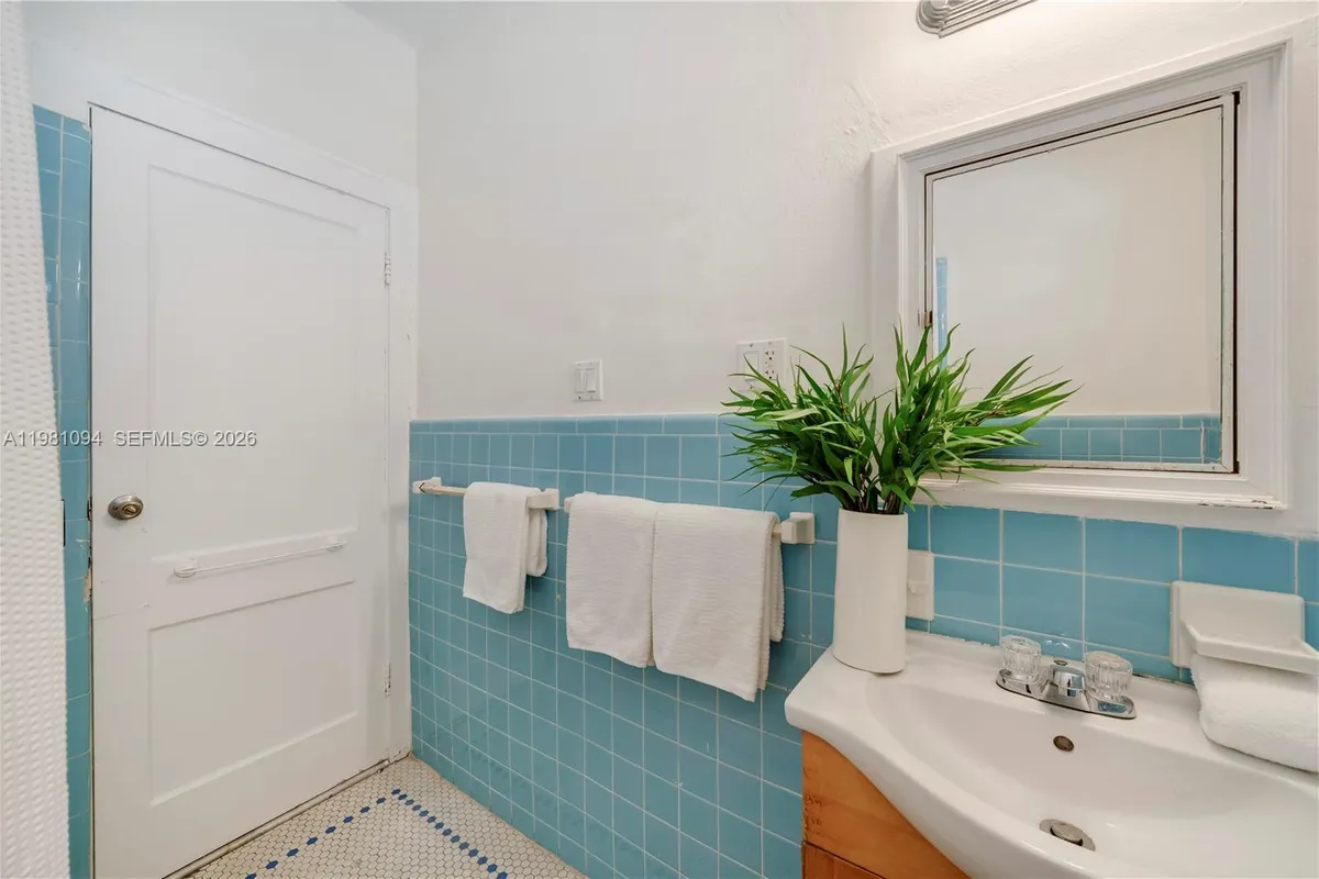 311 Navarre Ave, Coral Gables FL 33134