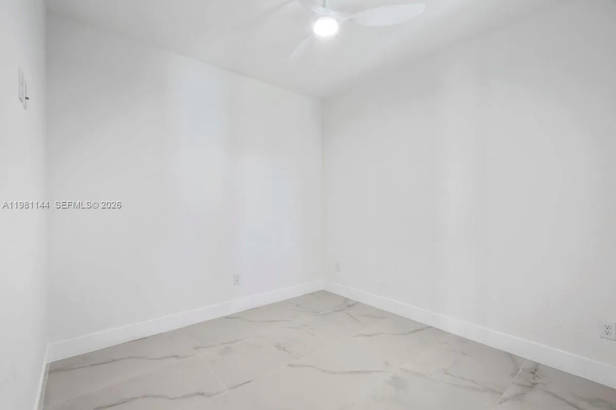 1105 SE 38 ST, Cape Coral FL 33904