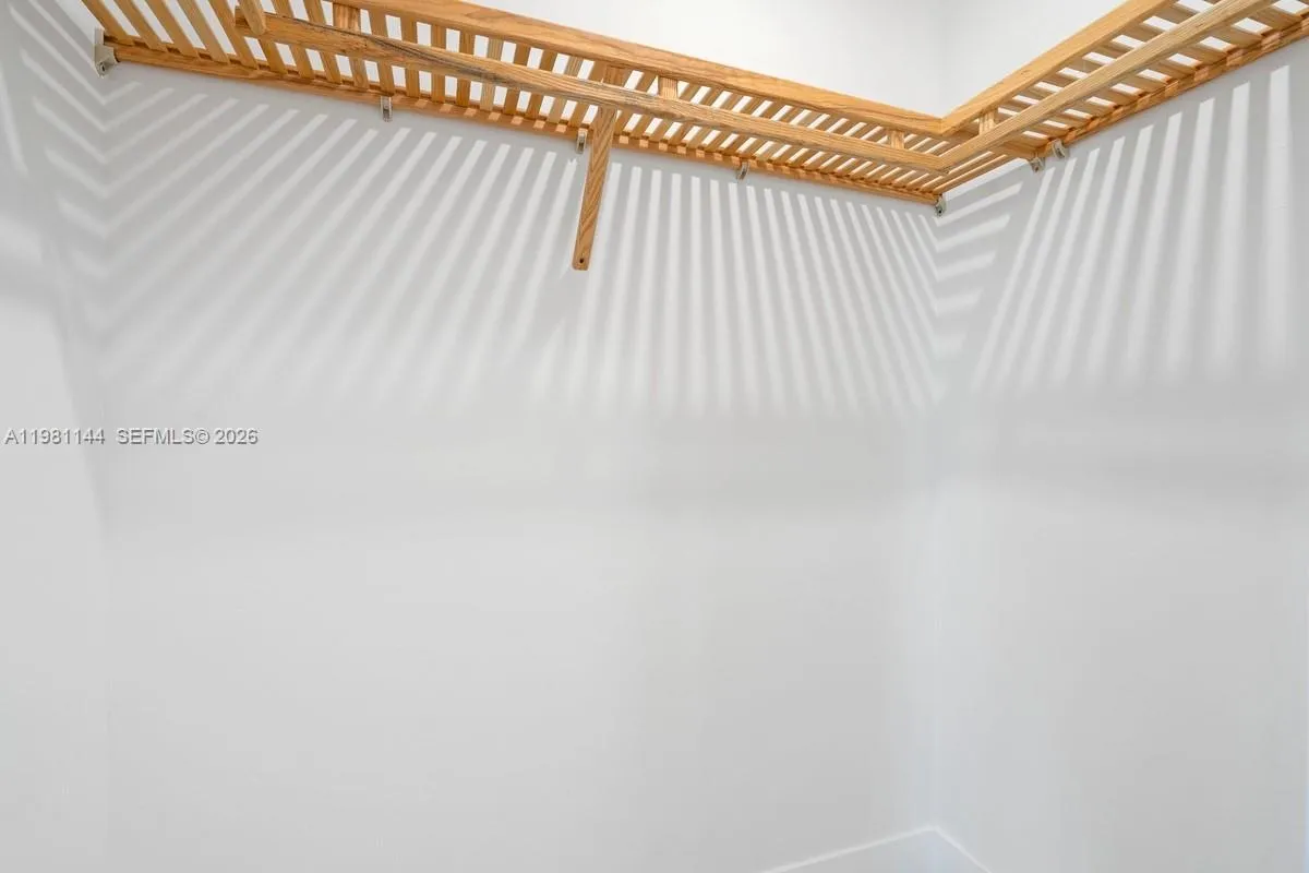 1105 SE 38 ST, Cape Coral FL 33904